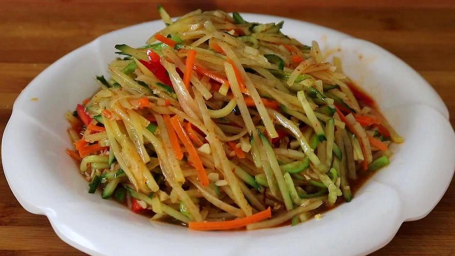 Hình 2. Ảnh hưởng của chất kích thích sức khỏe đường ruột lên FCR và tỷ lệ sống của cá thí nghiệm